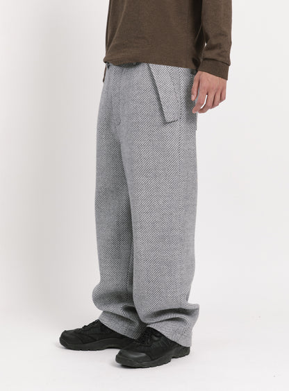 Flap Pockets Pants in Light Grey Herringbone Wool