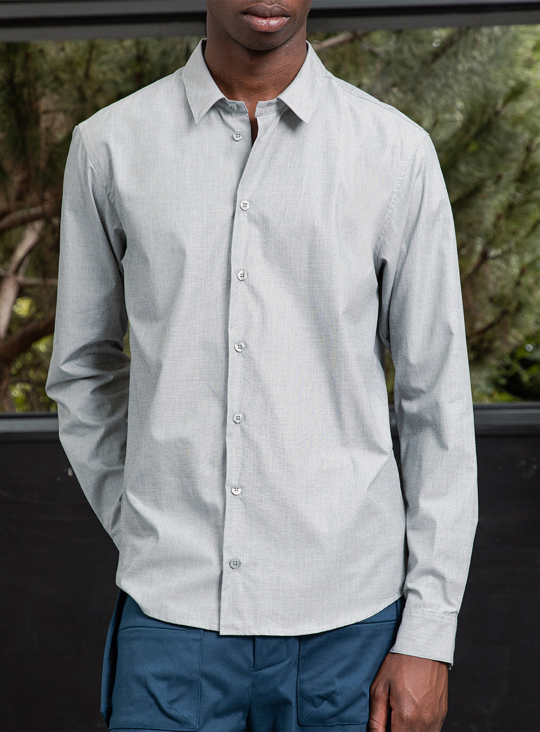 Shirt with Small Collar Stand in Grey-Green End-on-End