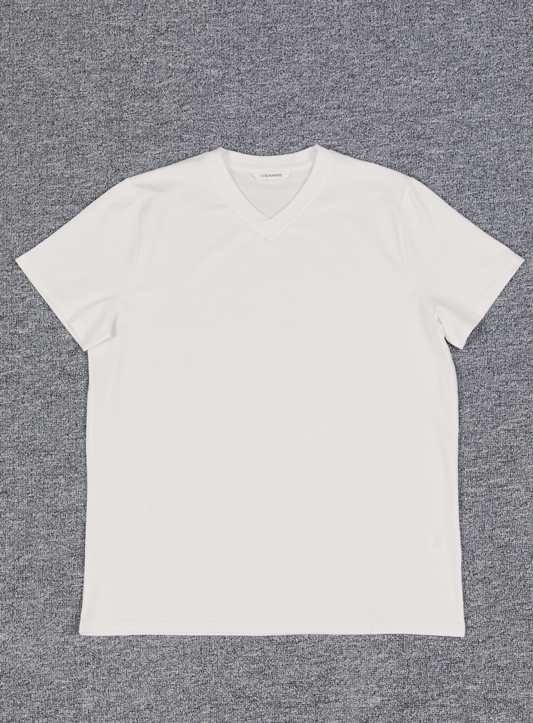 V Neck Short Sleeve T-Shirt in White Cotton & Elastane