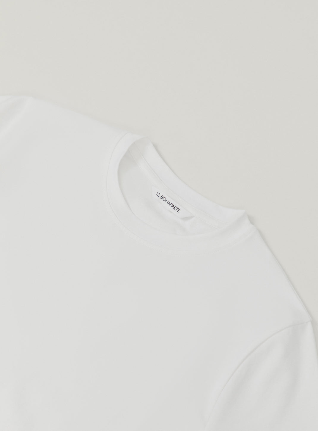 Short Sleeve T-Shirt in White Cotton & Elastane