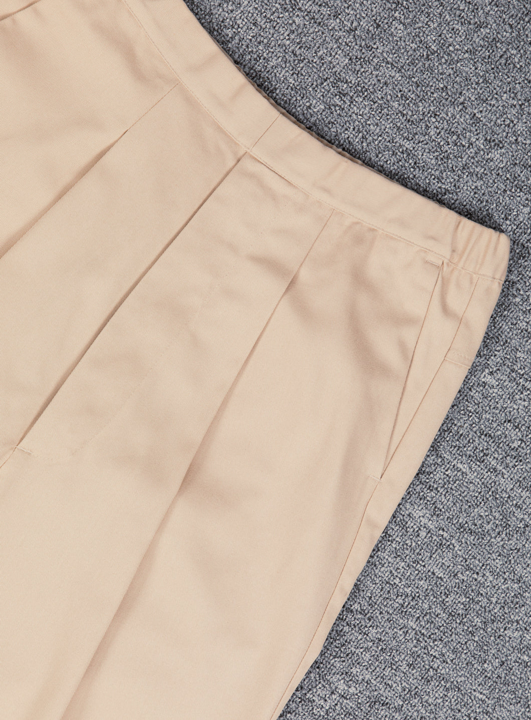 Elastic Waist Pants with Deep Pleats in Ecru Cotton Gabardine