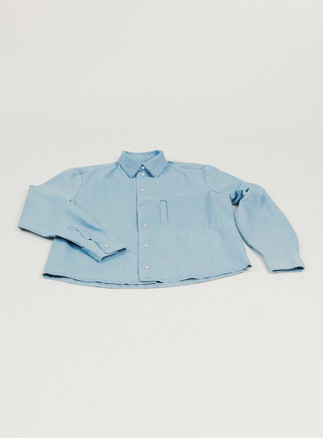 Window Pocket Overshirt in Bleach Denim