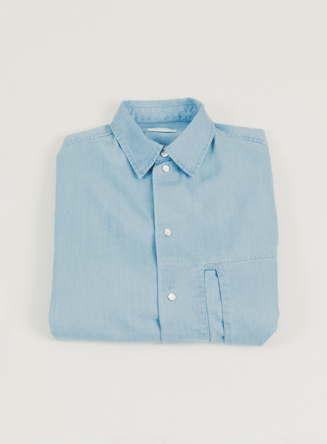 Window Pocket Overshirt in Bleach Denim
