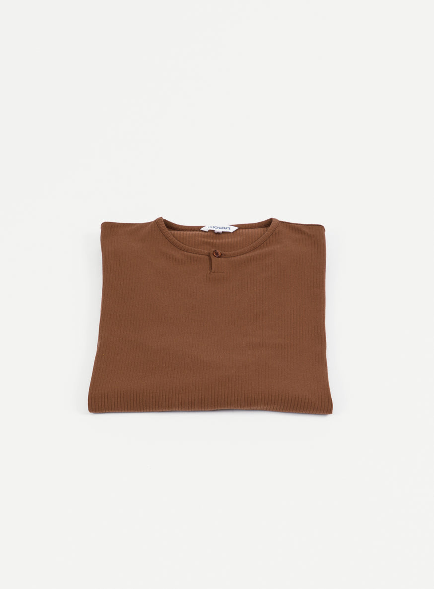 1 Button T-Shirt in Camel Ribbed Jersey