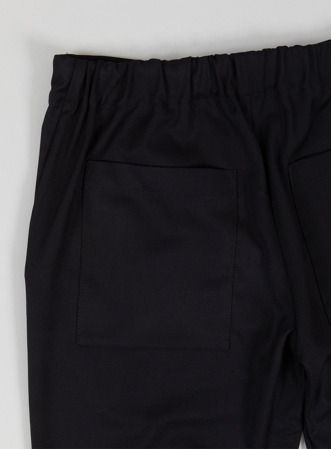 Pants with Notched Pockets in Black Serge