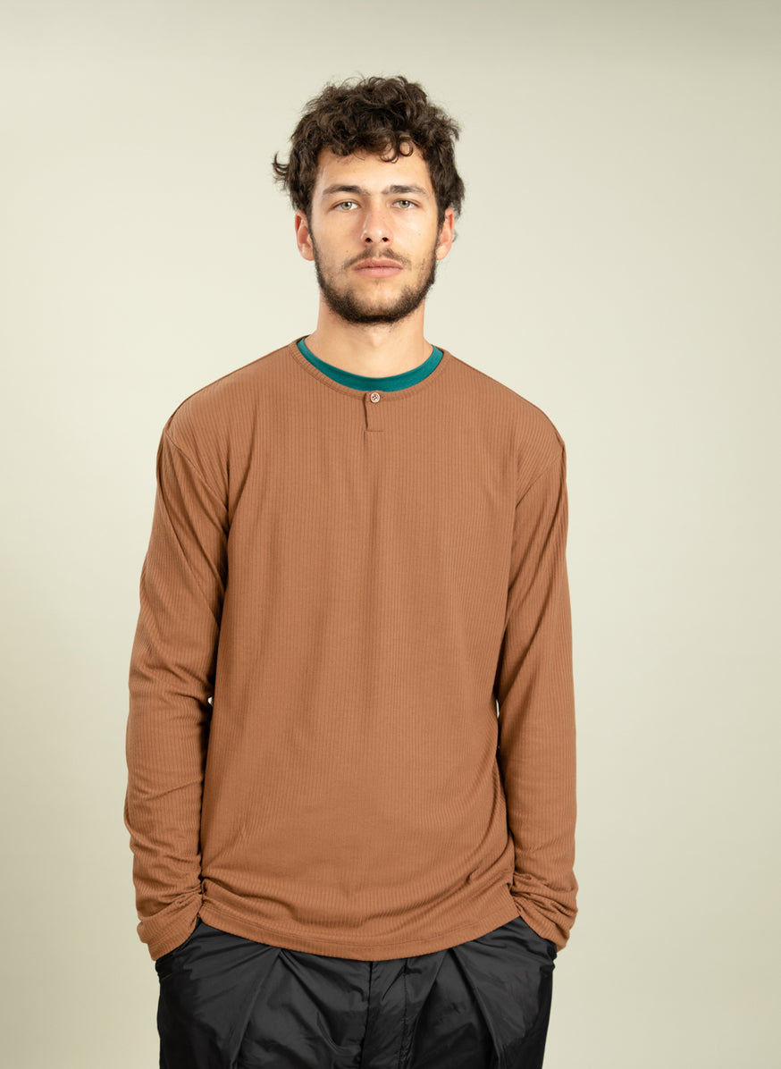 1 Button T-Shirt in Camel Ribbed Jersey