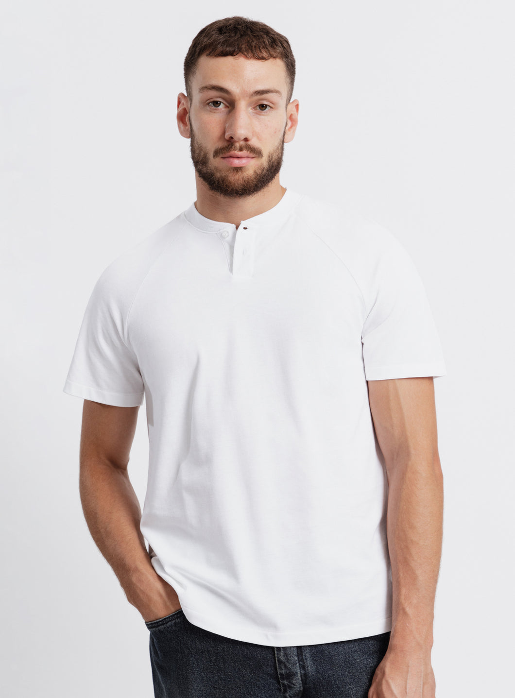 Short Sleeve Ribbed Collar Poloshirt in White Cotton Piqué