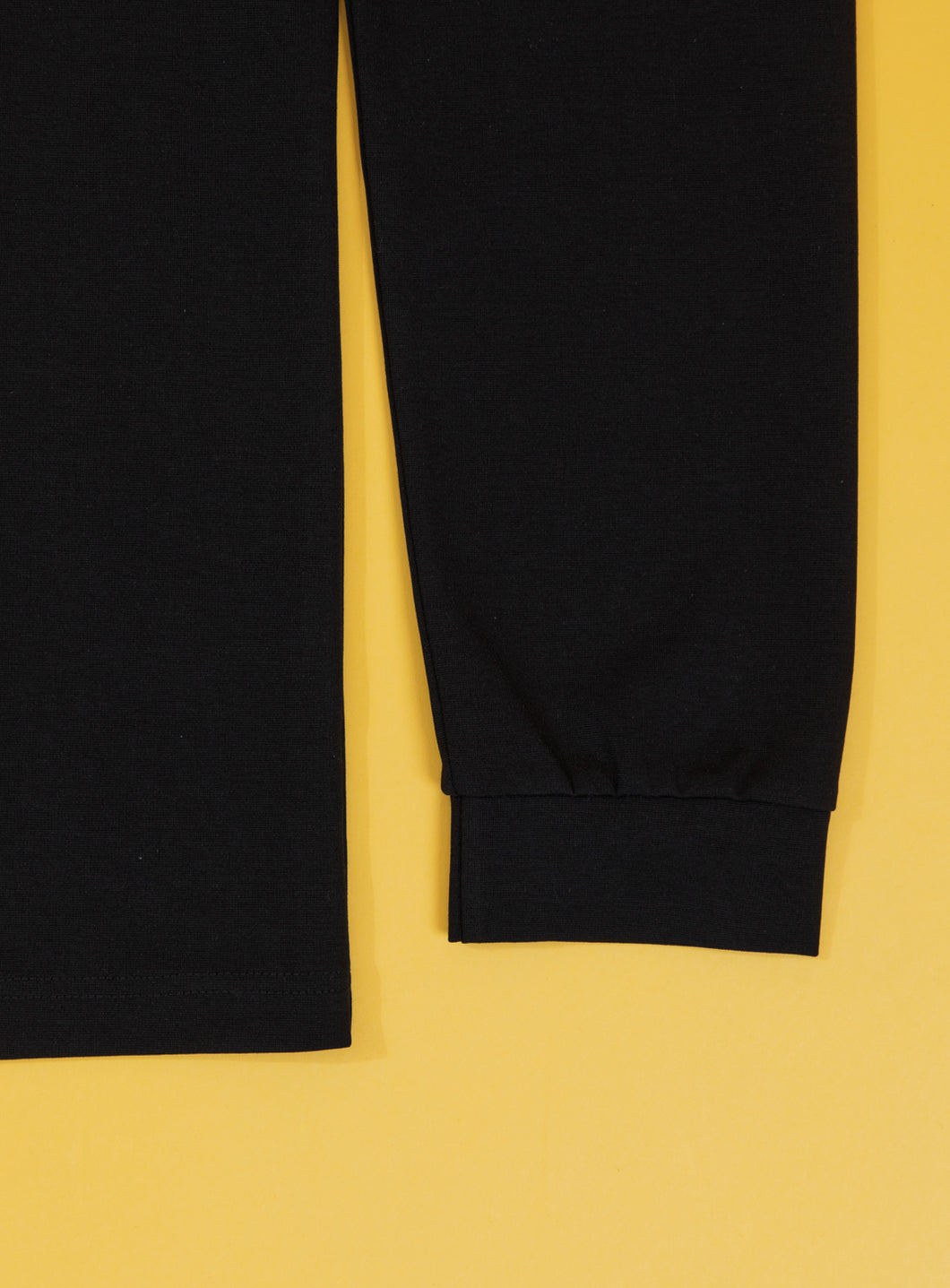 Zipped Poloshirt in Black Technical Knit