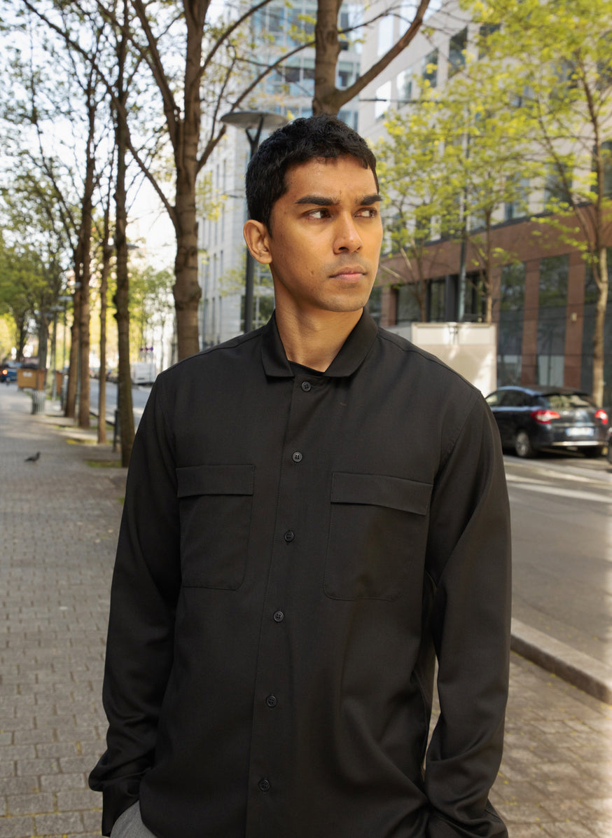 Overshirt with Tailored Collar in Black Cool Wool